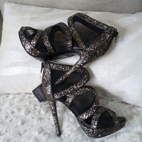 Express Shoes - NWT! Express GLITTER & MESH RUNWAY HEELS Gorgeous!
